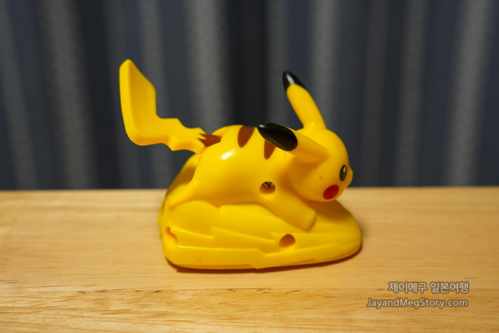 25년 8월 일본 맥도날드 해피밀 포켓몬 1차 피카츄 2