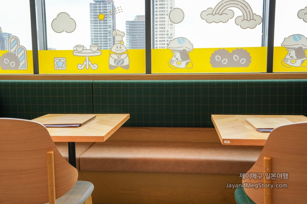 오사카 커비 카페 가는 법 창가 좌석