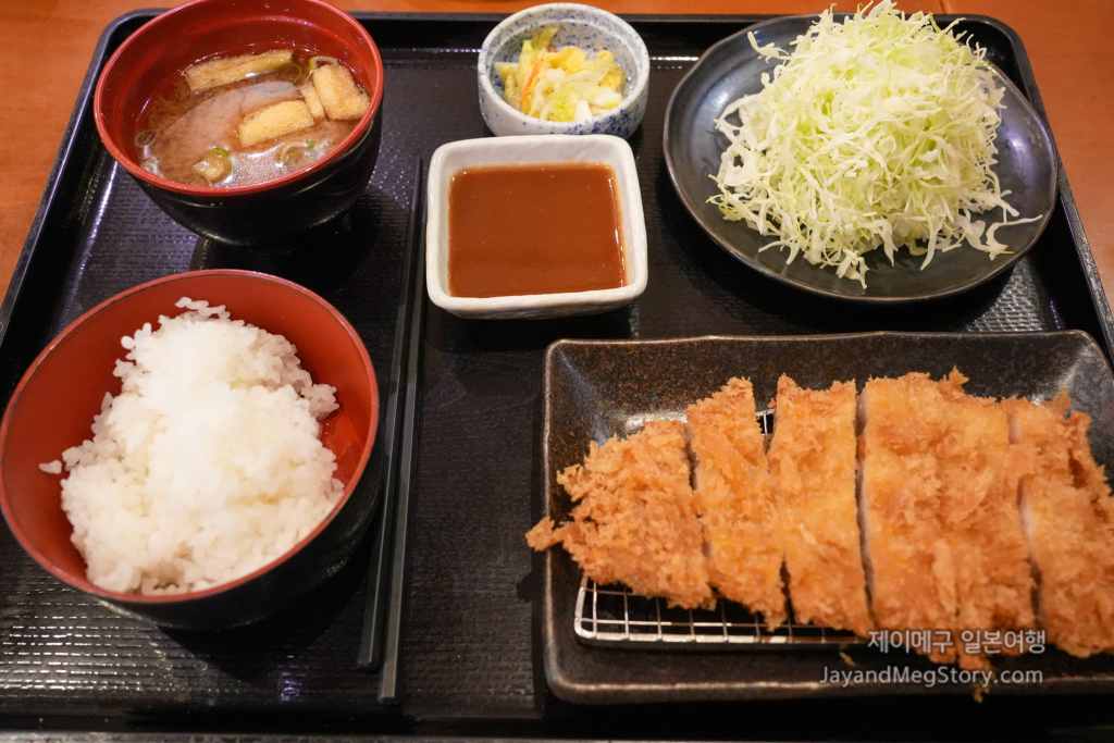 고베 톤톤 돈카츠 로스 정식