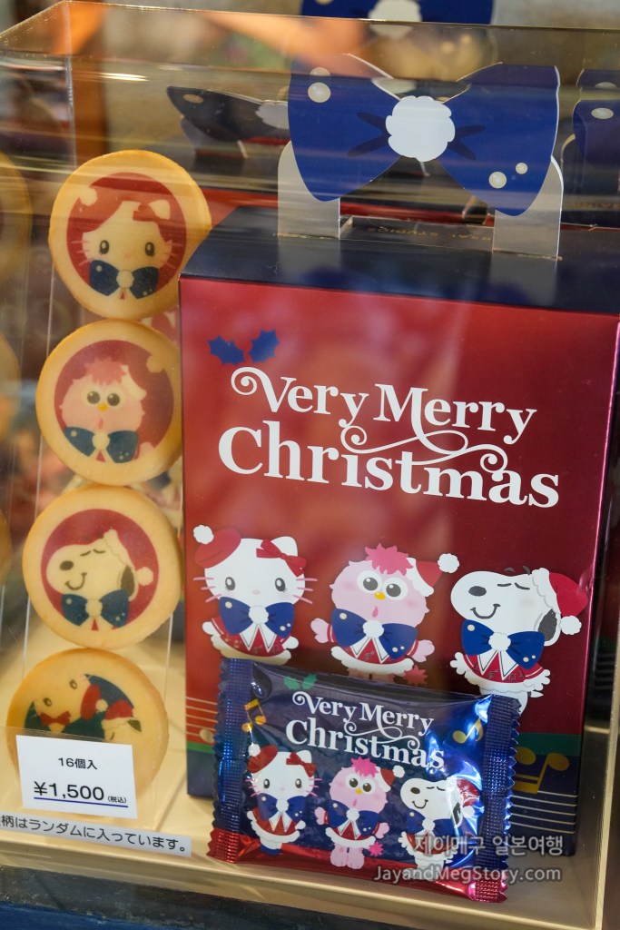 2025 유니버셜 스튜디오 재팬 크리스마스 굿즈 스누피, 키티, 모피 프린팅 쿠키 내부