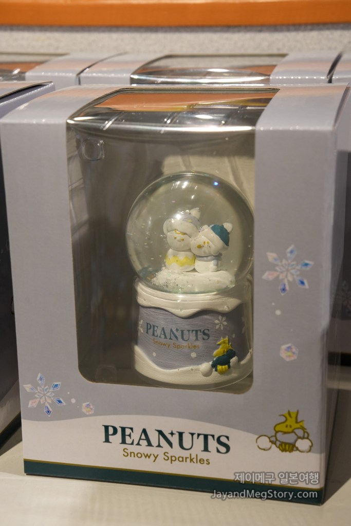 2025 유니버셜 스튜디오 재팬 크리스마스 굿즈 스누피 스노우돔