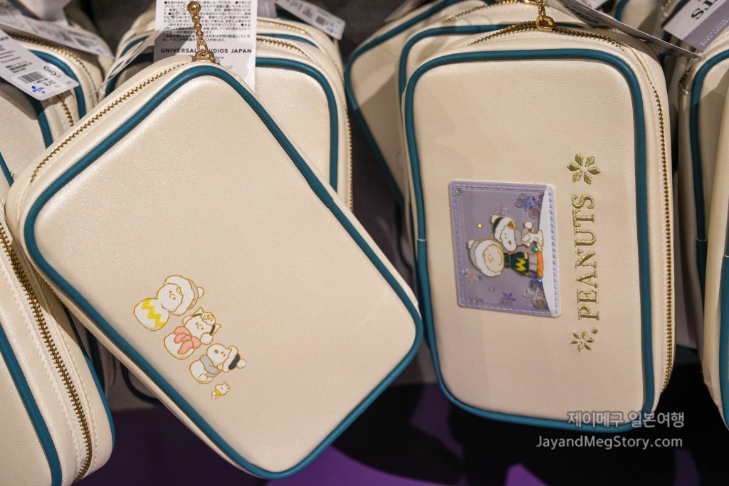 2025 유니버셜 스튜디오 재팬 크리스마스 굿즈 스누피 가제트 케이스