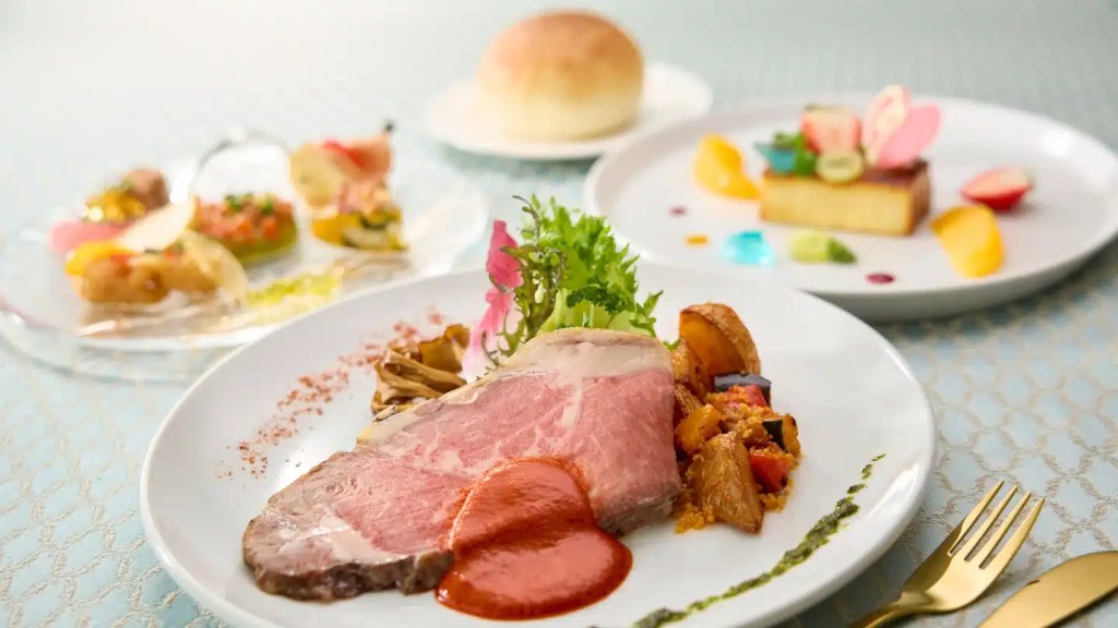 유니버셜 스튜디오 재팬 원피스 레스토랑 보아트 아 비쥬 고기